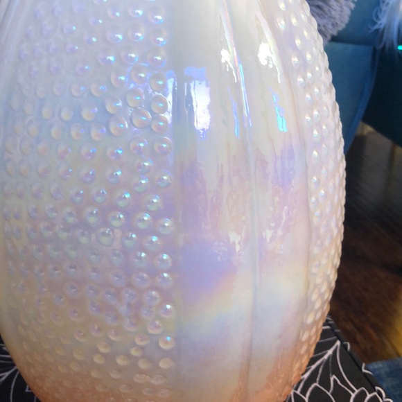 Pier 1 pink luster vase - Picture 6 of 8